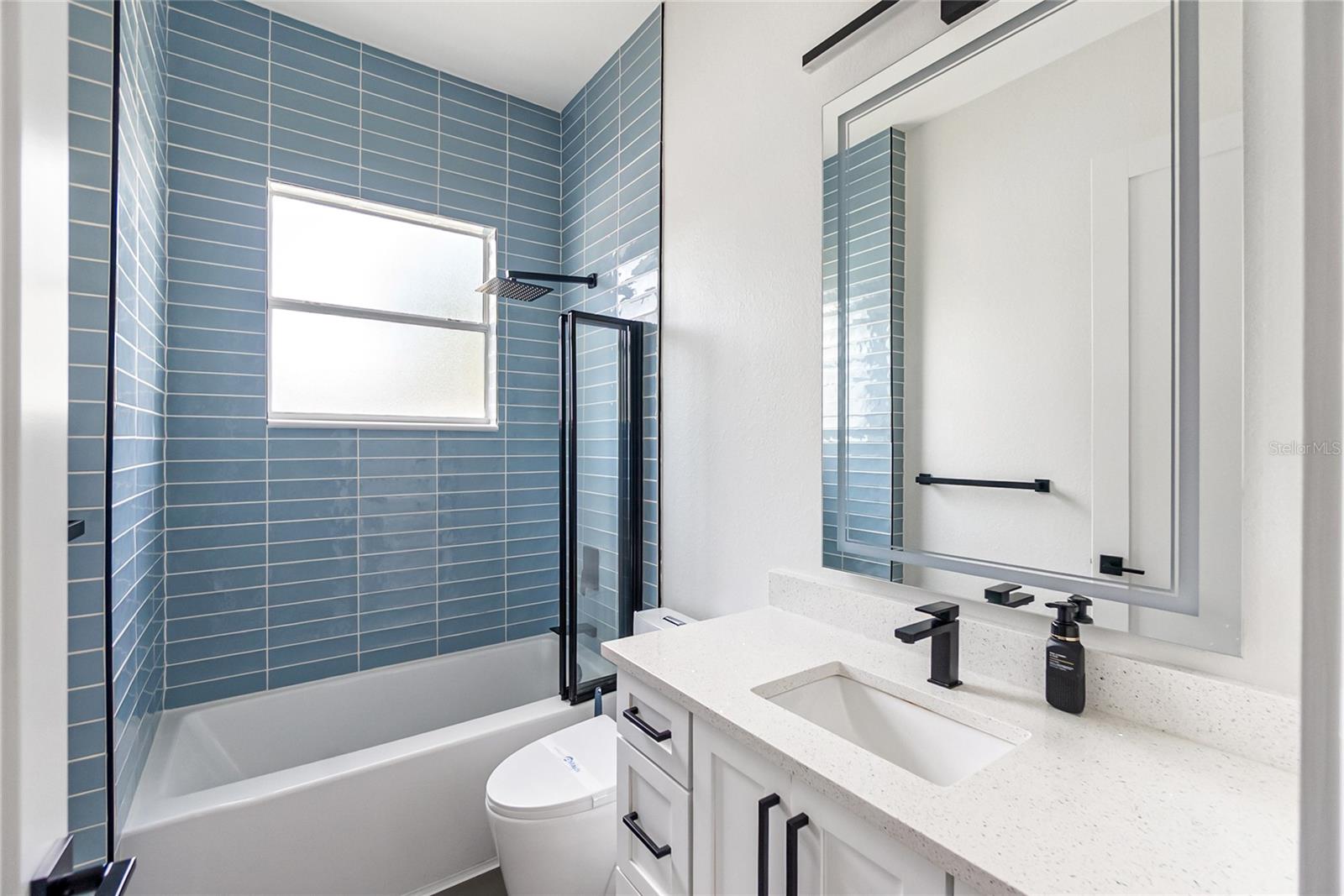 CASCADES AT SARASOTA PH IV - Residential Lease