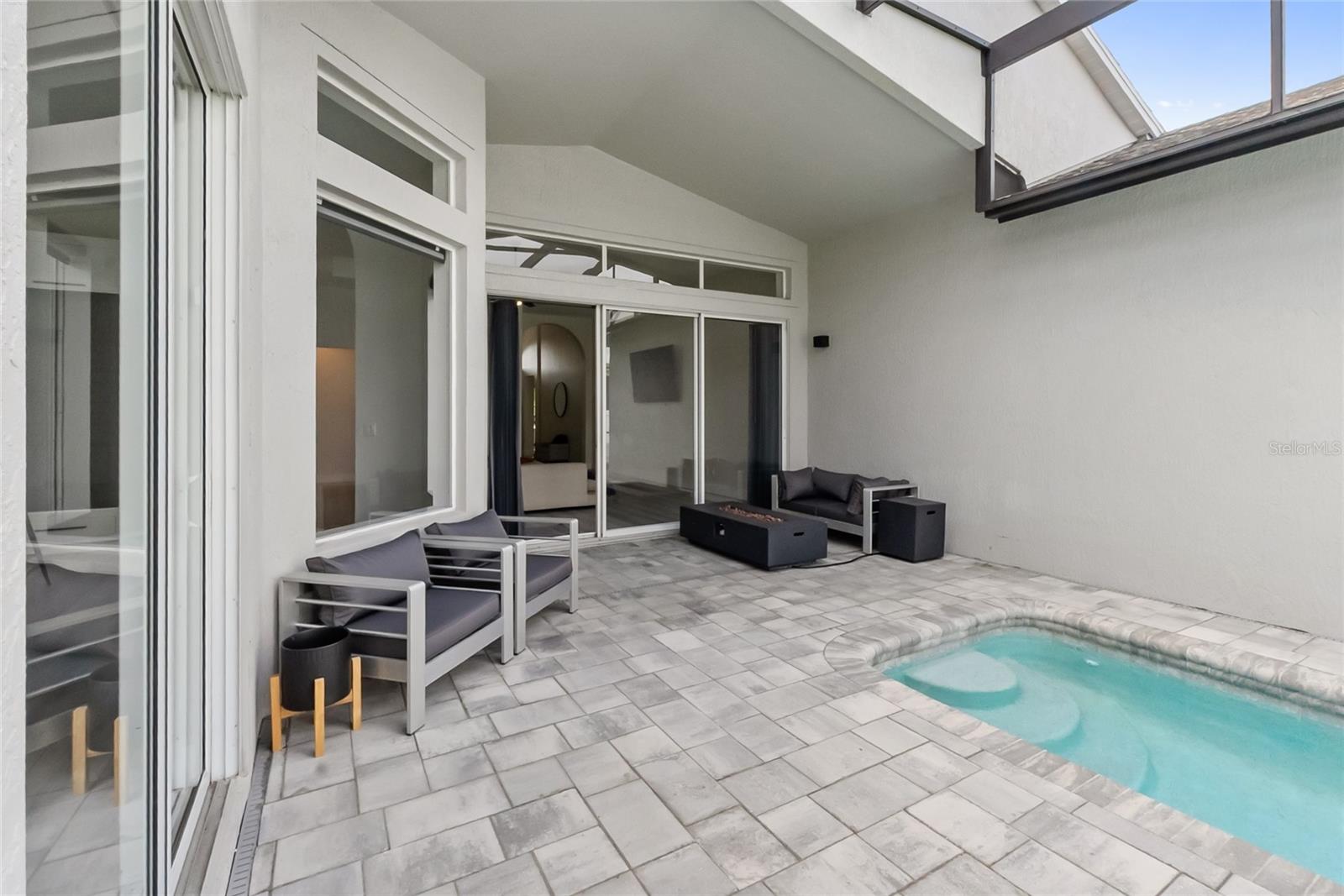 CASCADES AT SARASOTA PH IV - Residential Lease