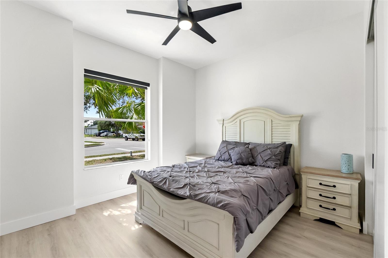 CASCADES AT SARASOTA PH IV - Residential Lease