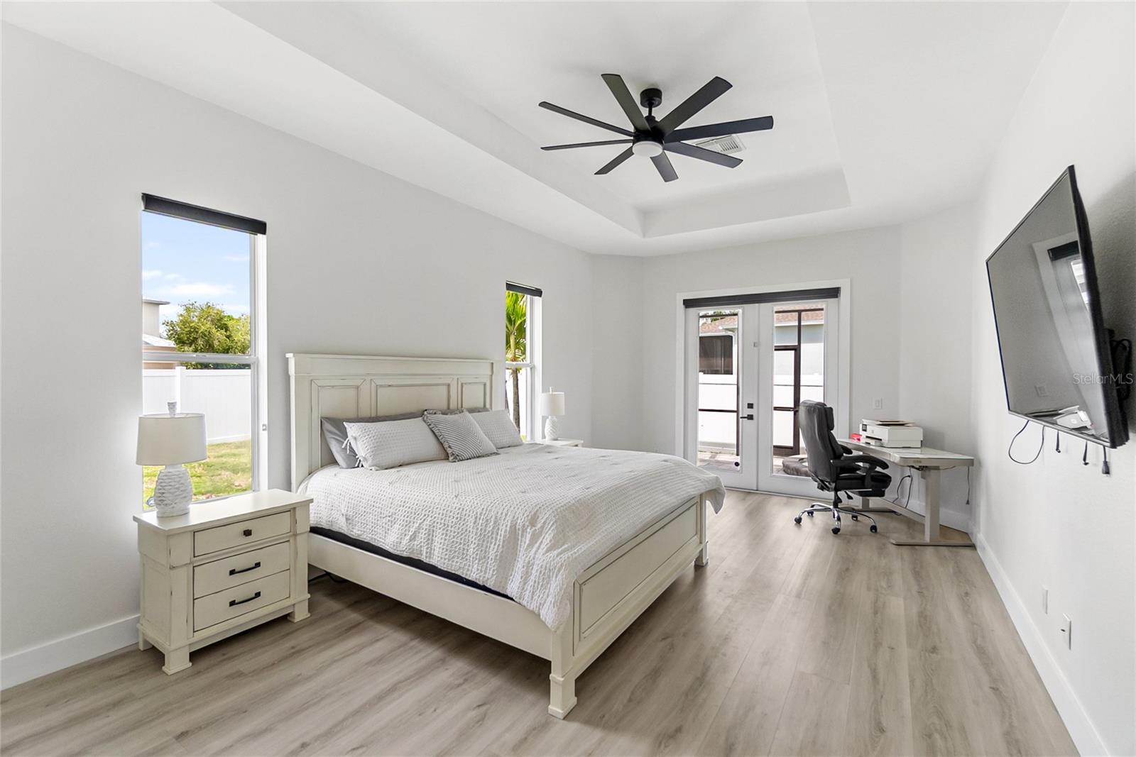 CASCADES AT SARASOTA PH IV - Residential Lease