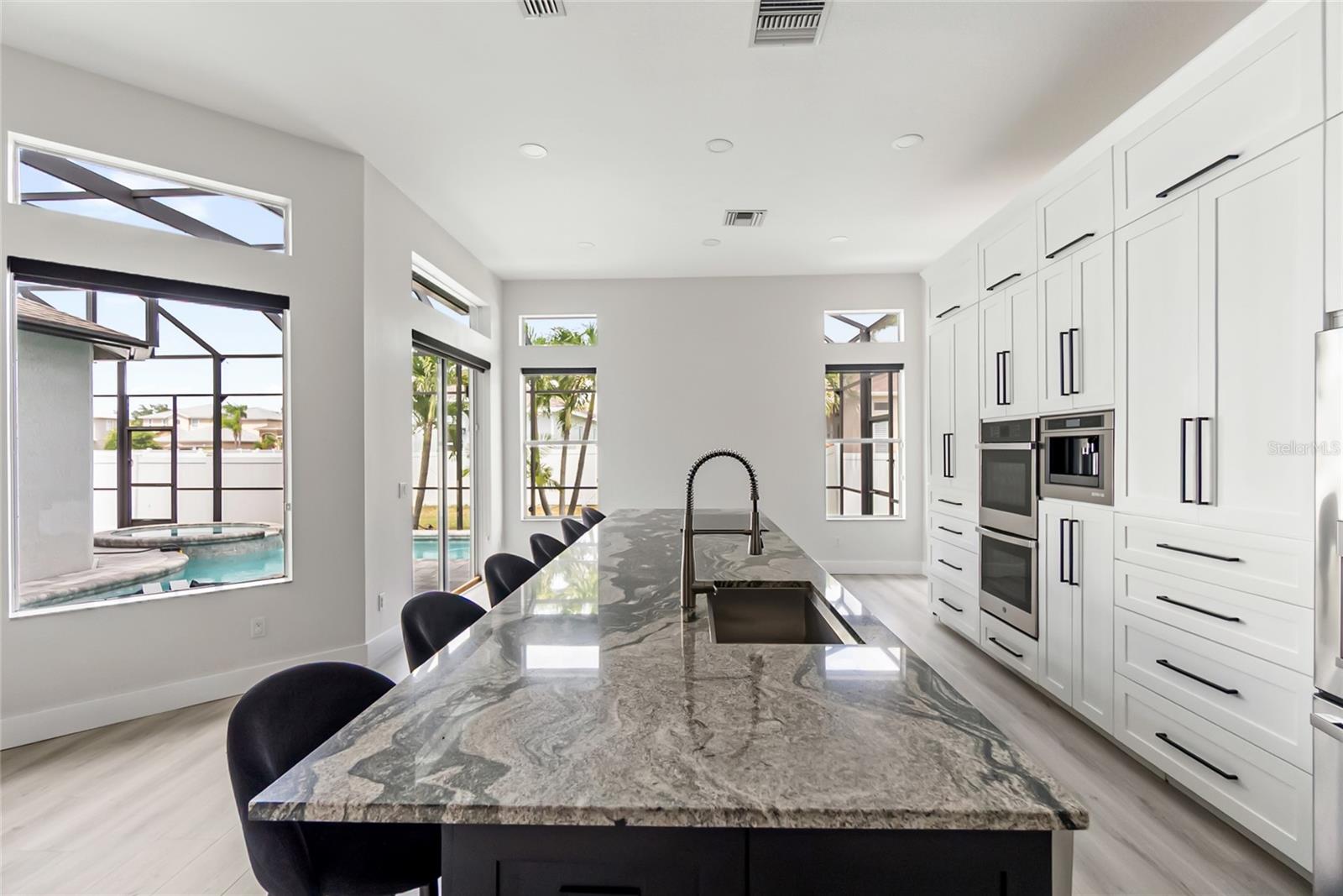 CASCADES AT SARASOTA PH IV - Residential Lease