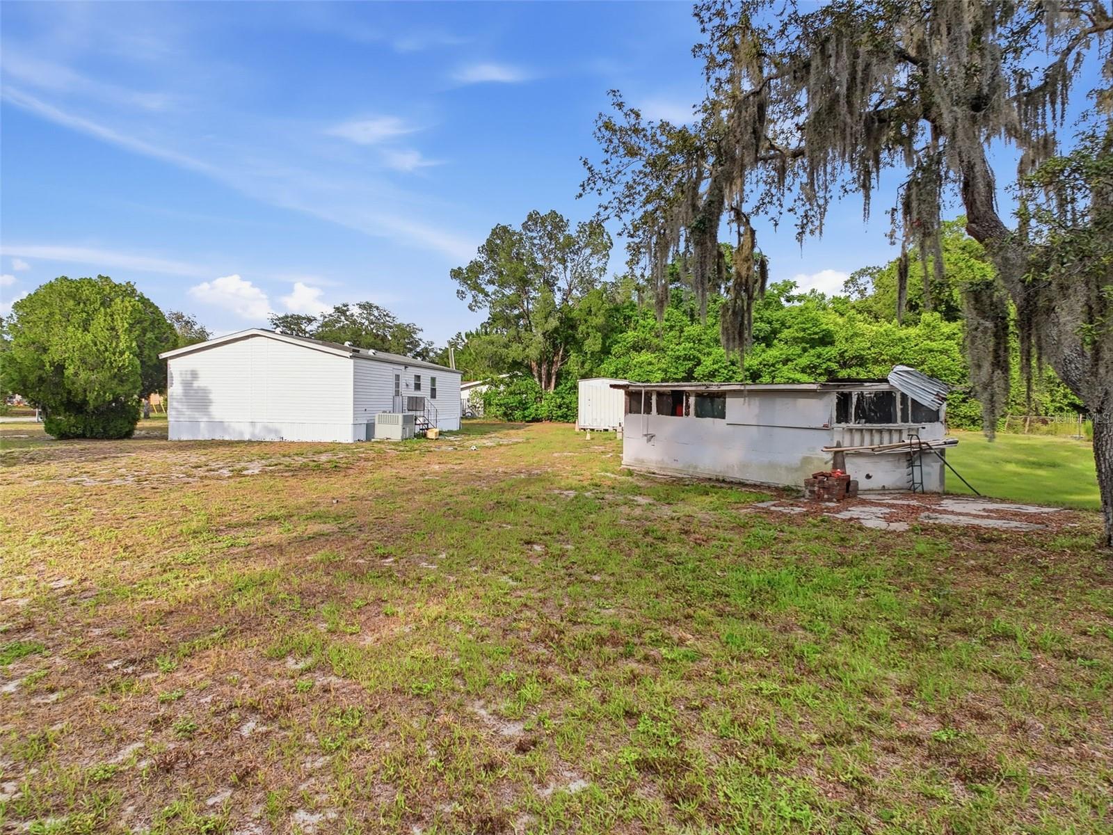 COLONY VILLAGE - Residential