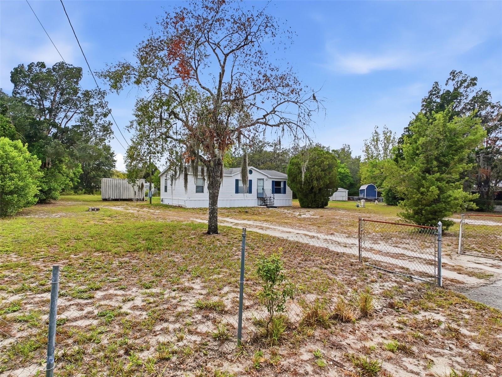 COLONY VILLAGE - Residential