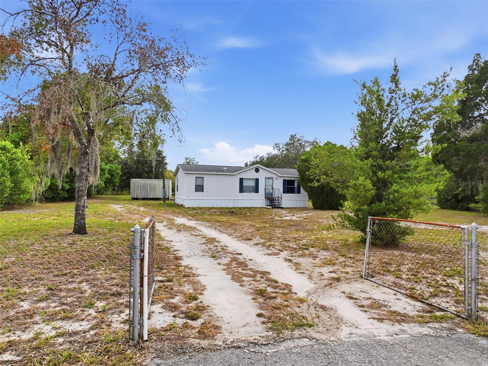 COLONY VILLAGE - Residential