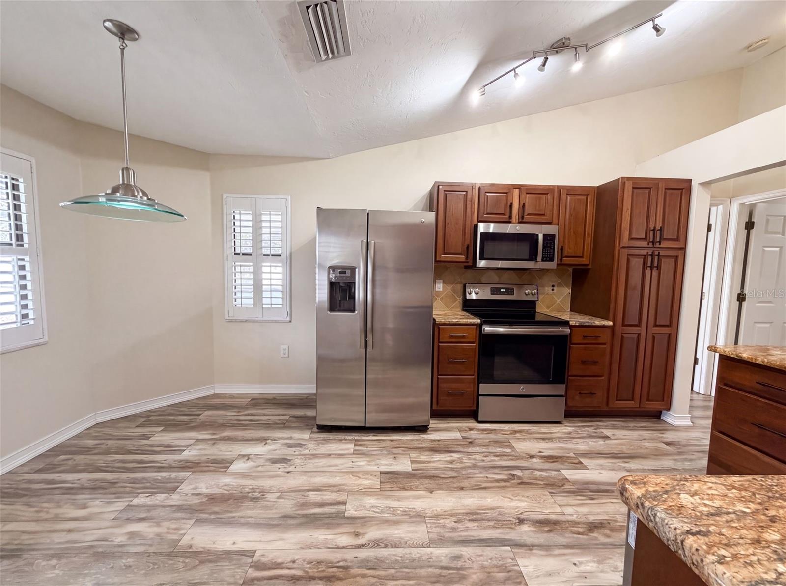OAK TERRACE - Residential