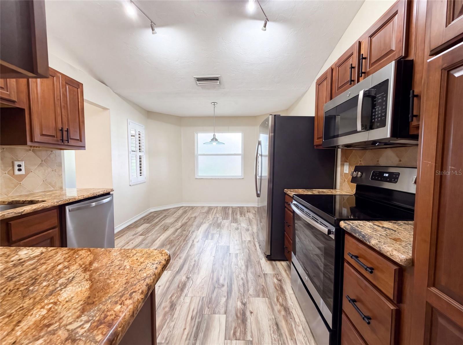 OAK TERRACE - Residential