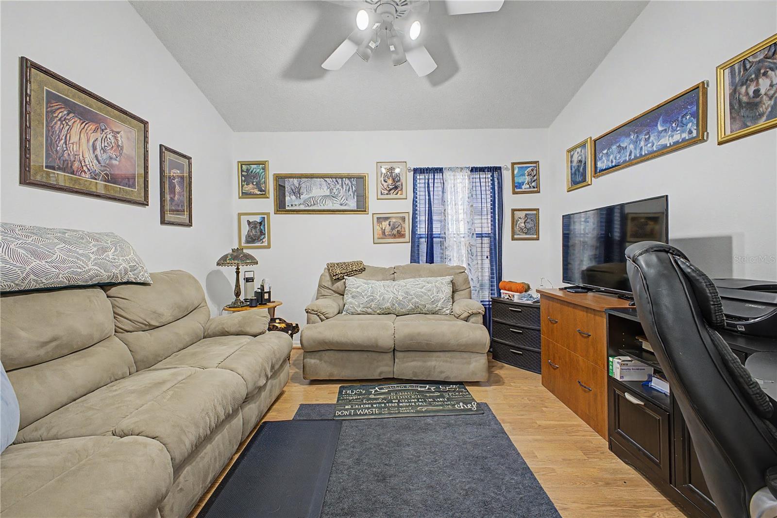 WELLINGTON AT SEVEN HILLS PH 3 - Residential