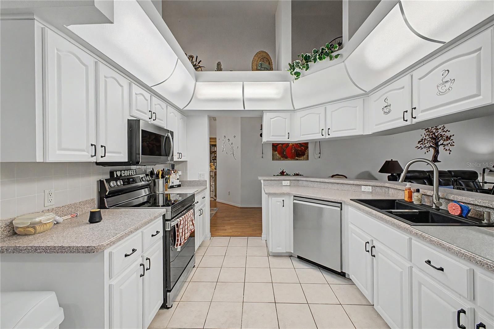 WELLINGTON AT SEVEN HILLS PH 3 - Residential