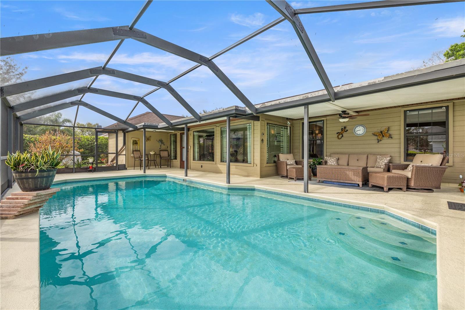 SILVER OAKS - Residential