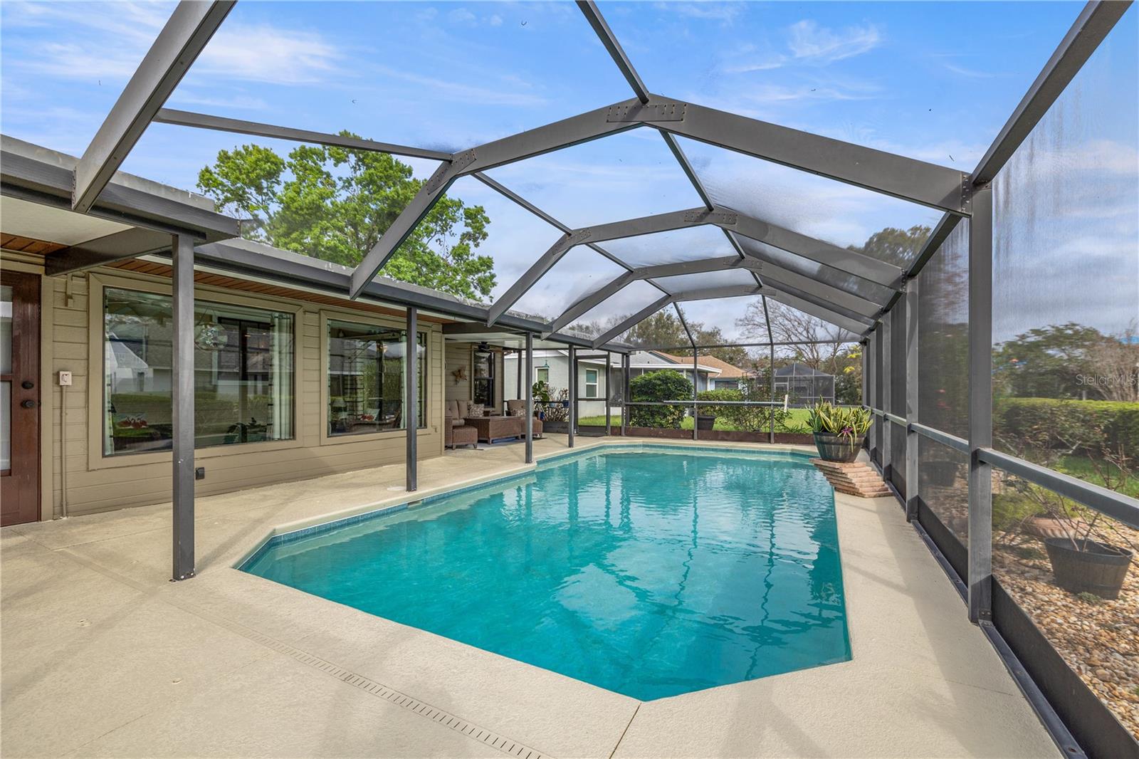 SILVER OAKS - Residential