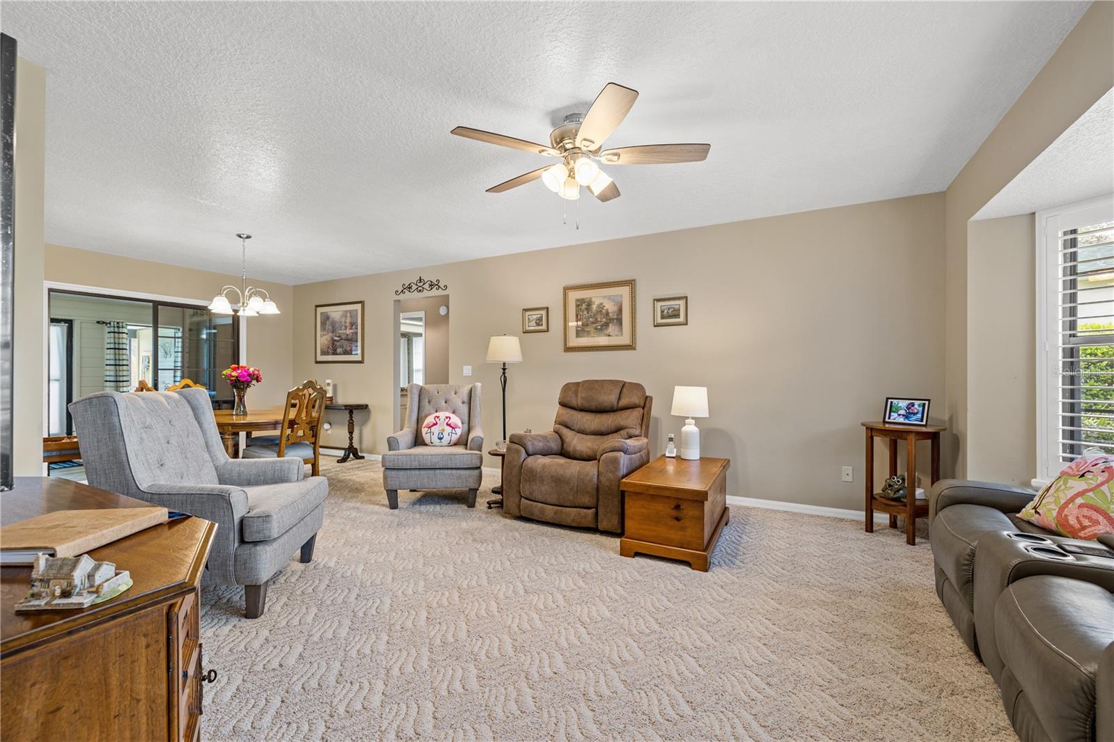 SILVER OAKS - Residential