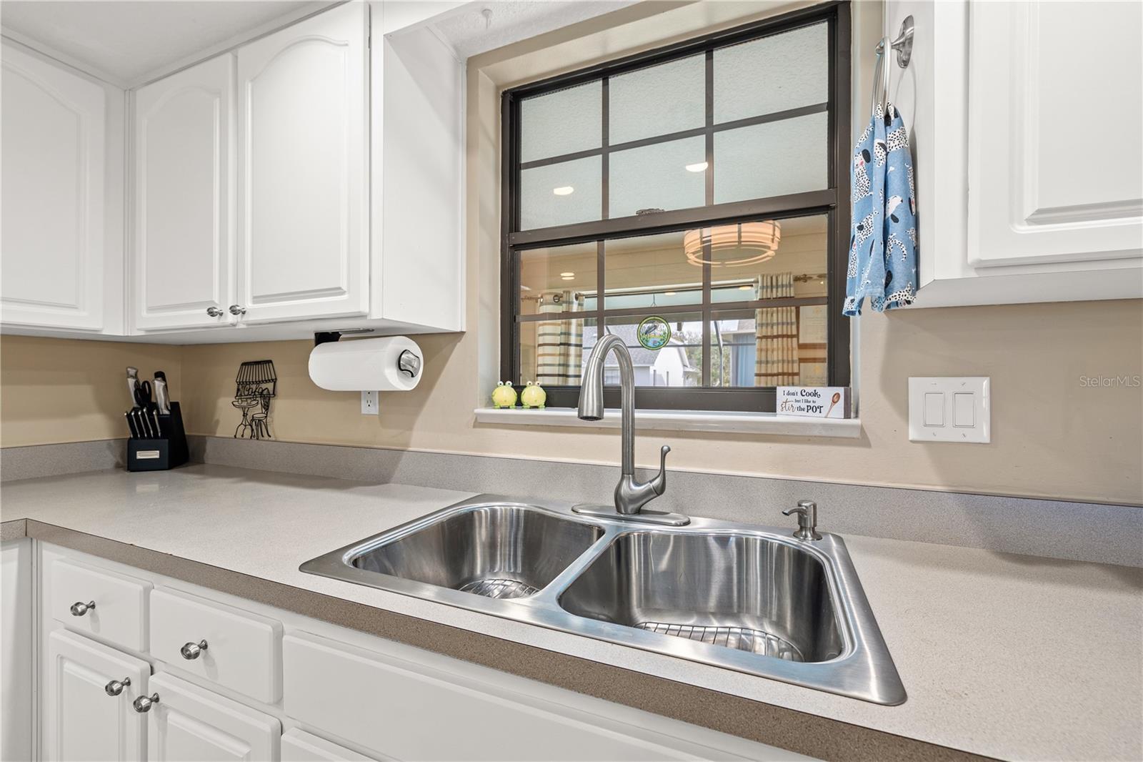 SILVER OAKS - Residential