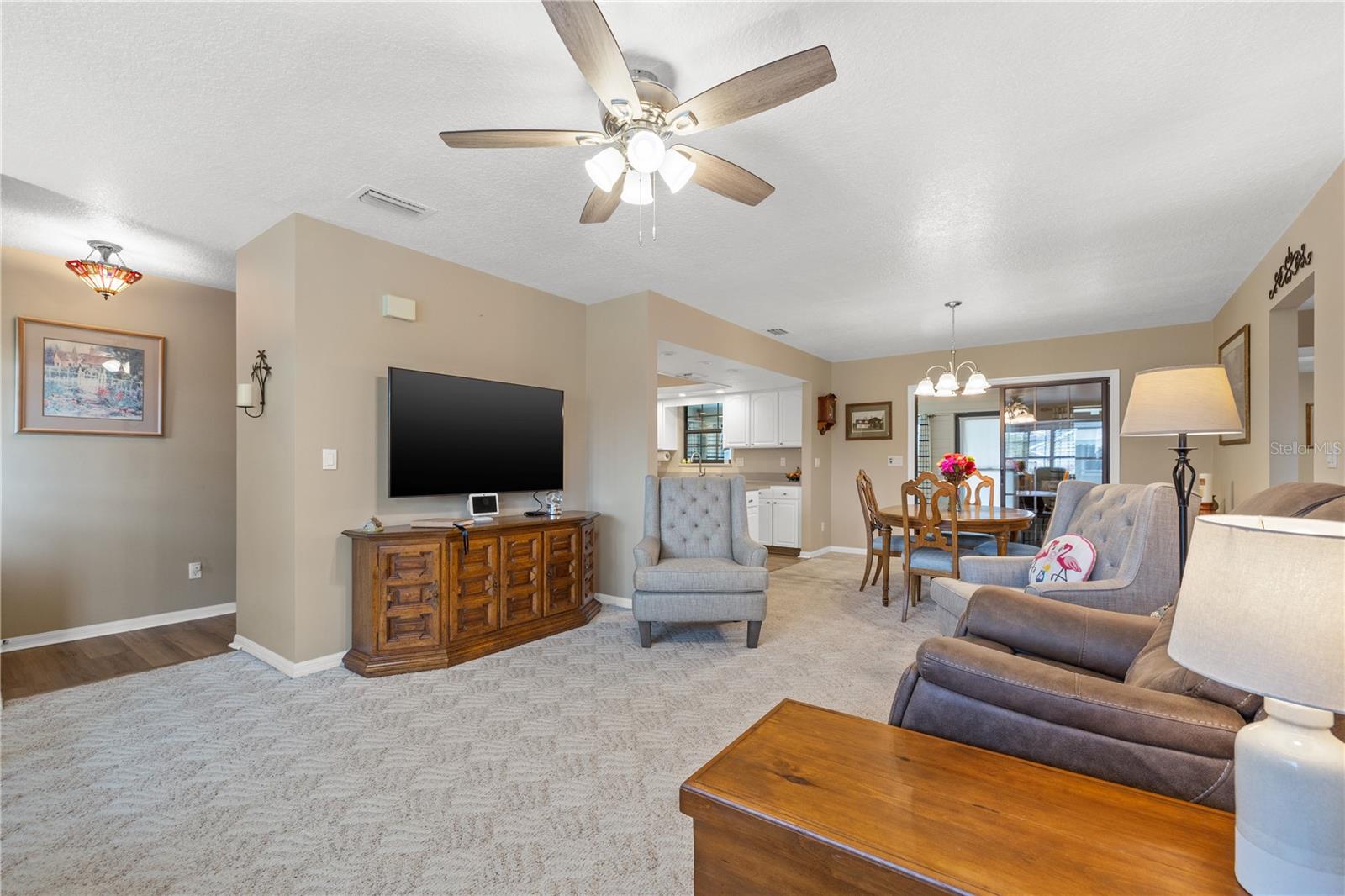 SILVER OAKS - Residential