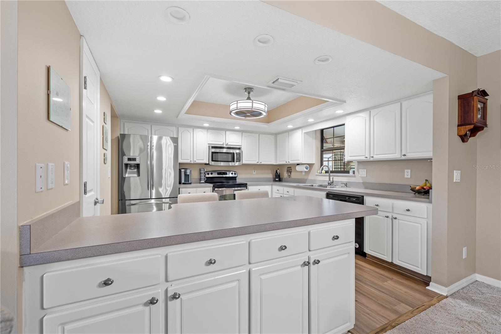 SILVER OAKS - Residential