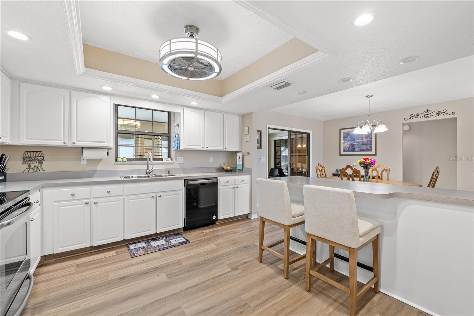 SILVER OAKS - Residential