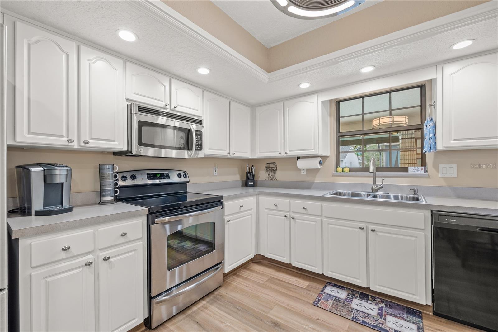 SILVER OAKS - Residential