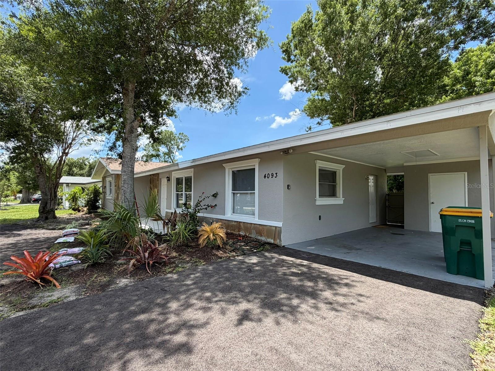 DECOSTERS ADD - Residential Lease