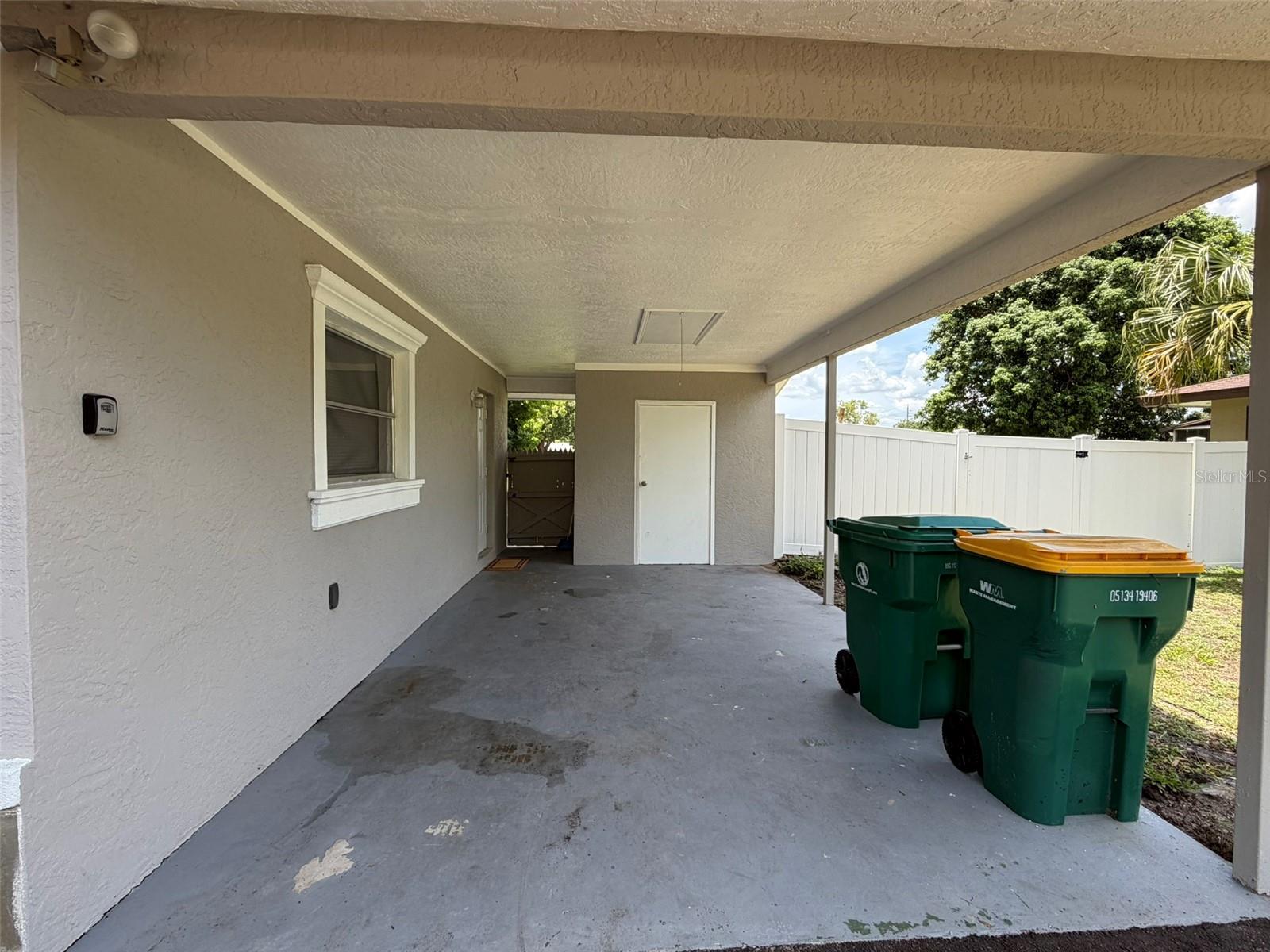 DECOSTERS ADD - Residential Lease