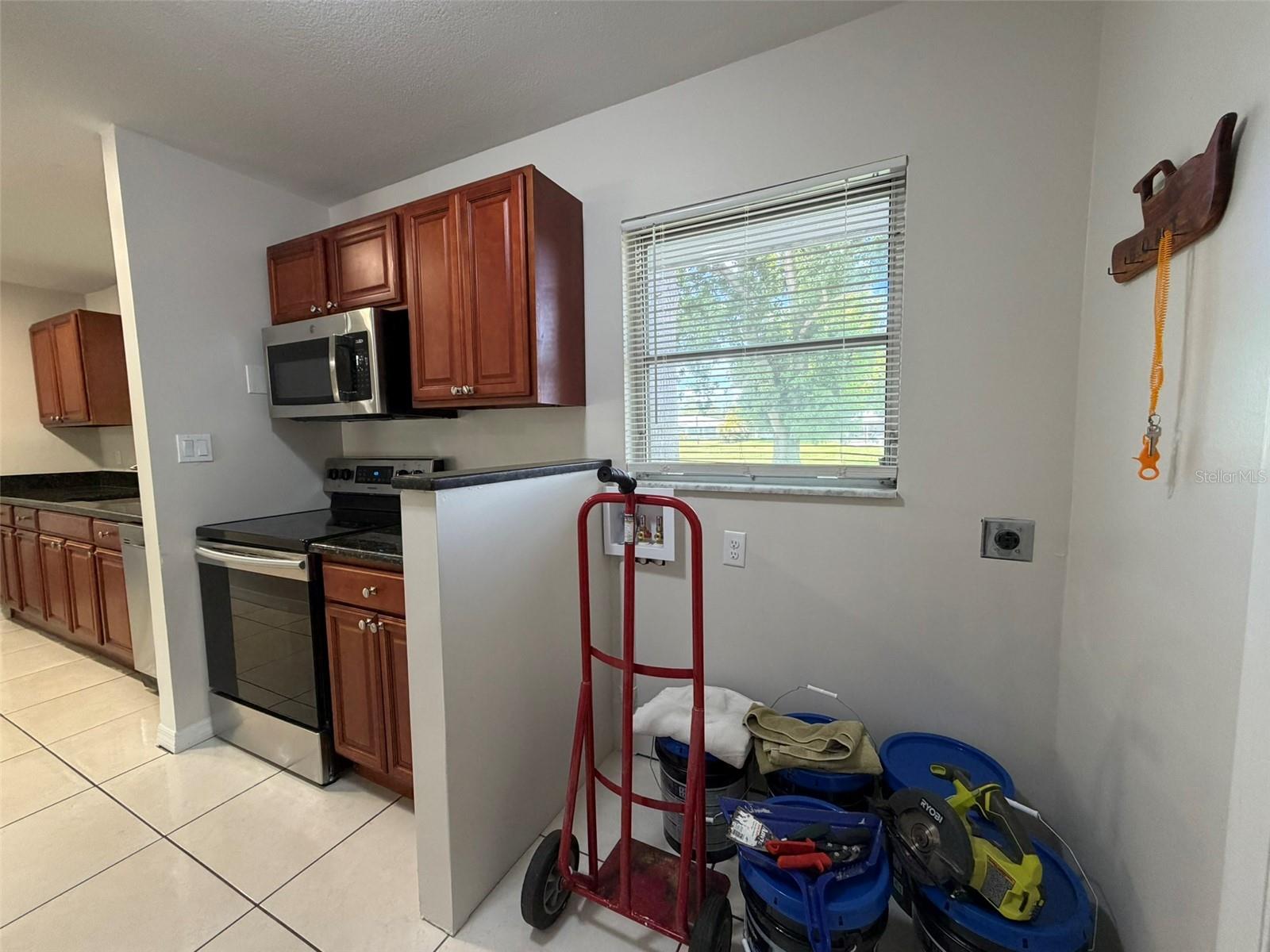 DECOSTERS ADD - Residential Lease
