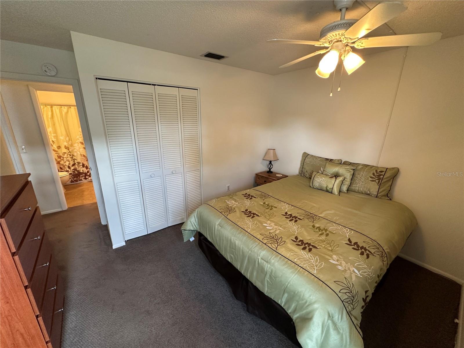 MIRROR LAKE SEC 3 - Residential Lease