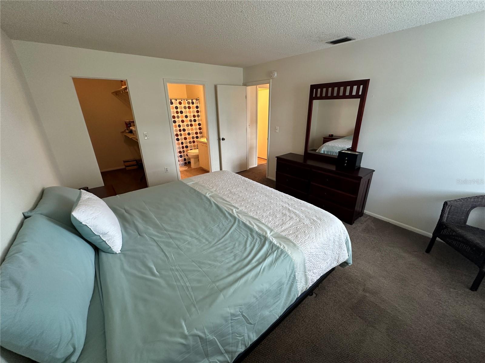 MIRROR LAKE SEC 3 - Residential Lease