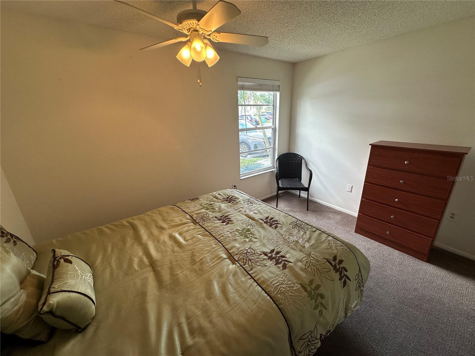 MIRROR LAKE SEC 3 - Residential Lease
