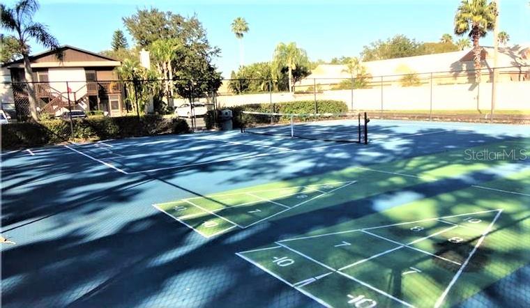 MIRROR LAKE SEC 3 - Residential Lease