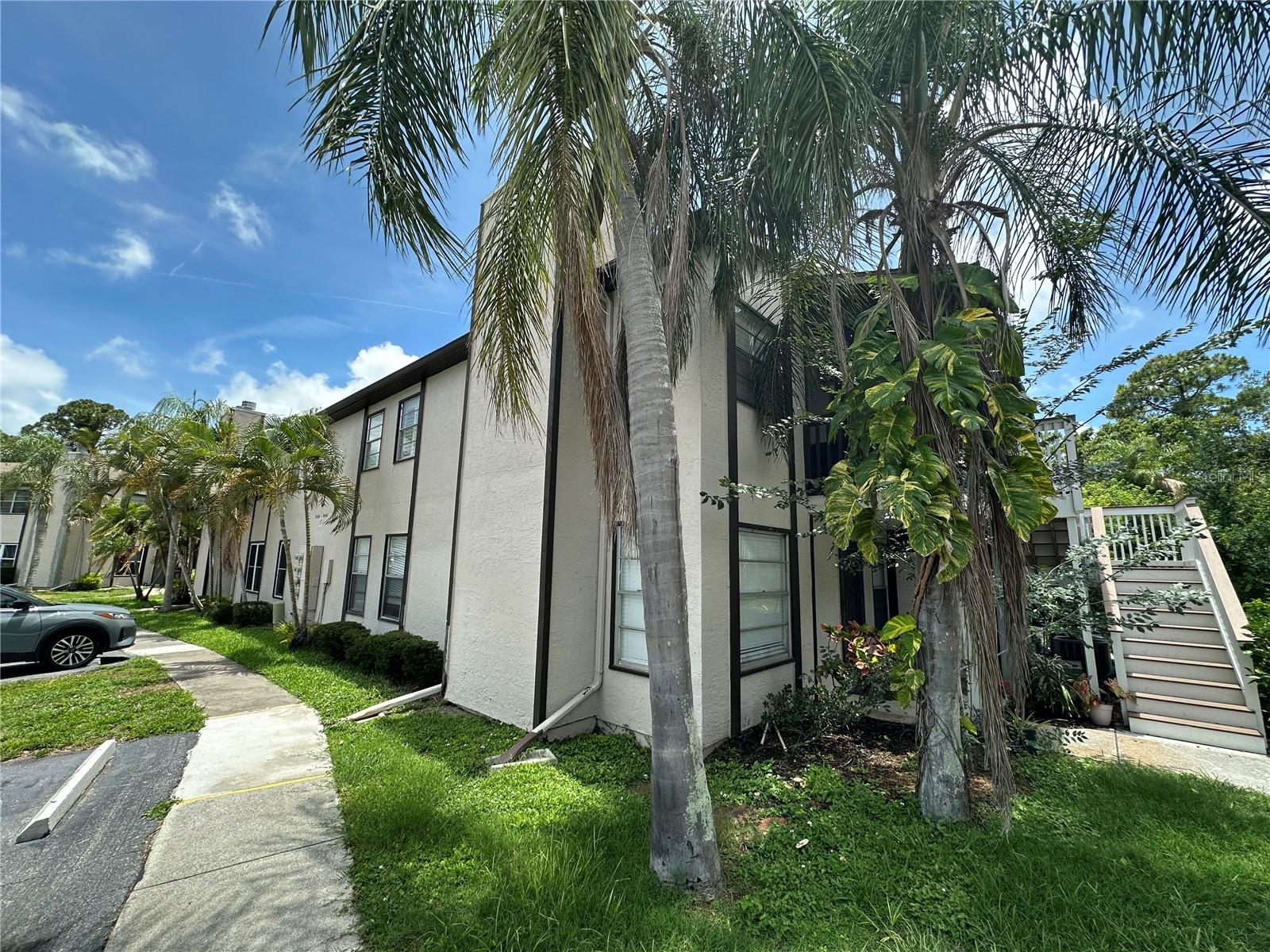 MIRROR LAKE SEC 3 - Residential Lease