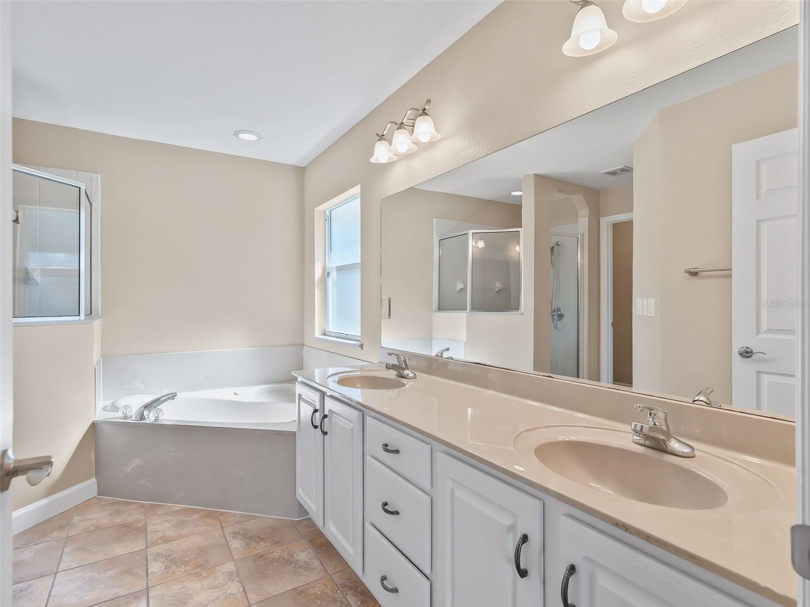 SILVER SPGS SHORES UN 37 - Residential