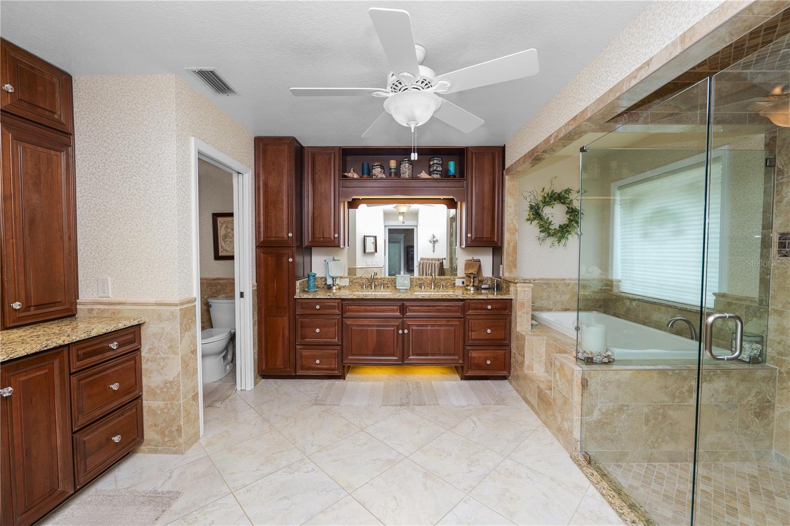 SHERWOOD LAKES - Residential