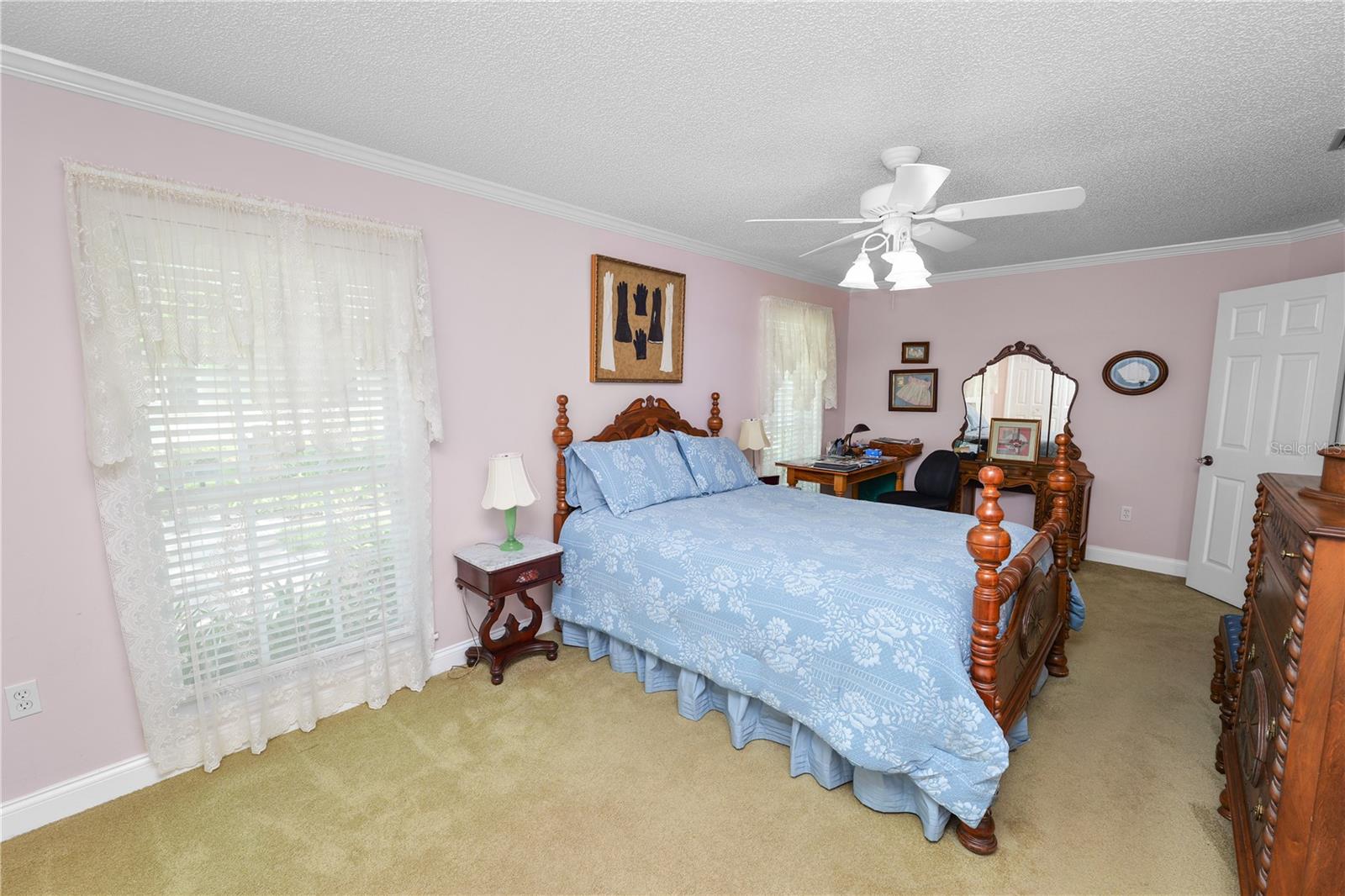 SHERWOOD LAKES - Residential