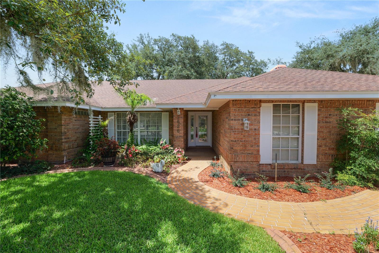 SHERWOOD LAKES - Residential