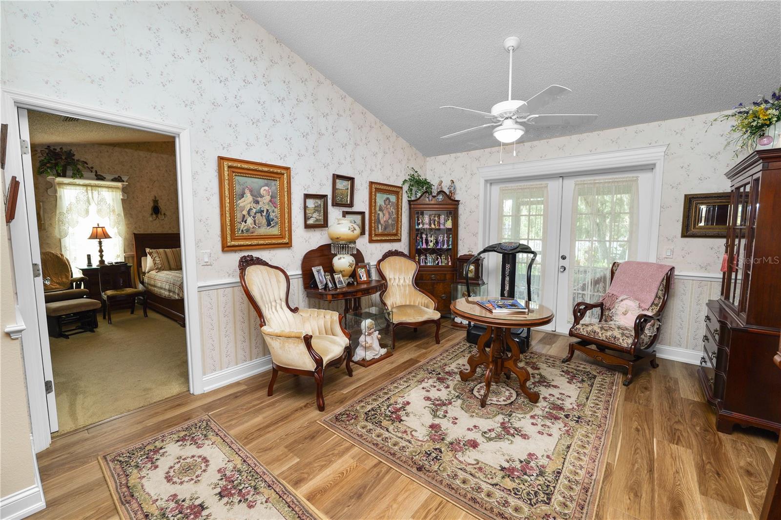 SHERWOOD LAKES - Residential