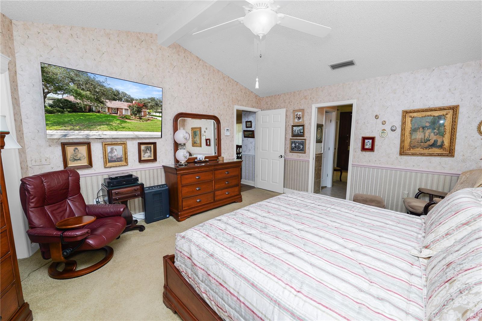 SHERWOOD LAKES - Residential
