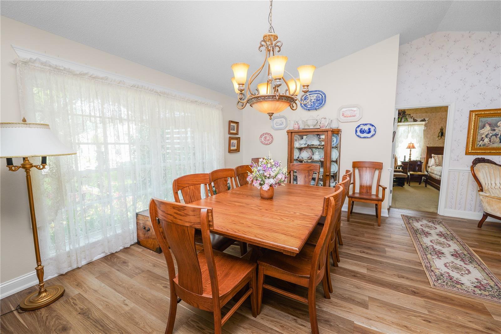SHERWOOD LAKES - Residential