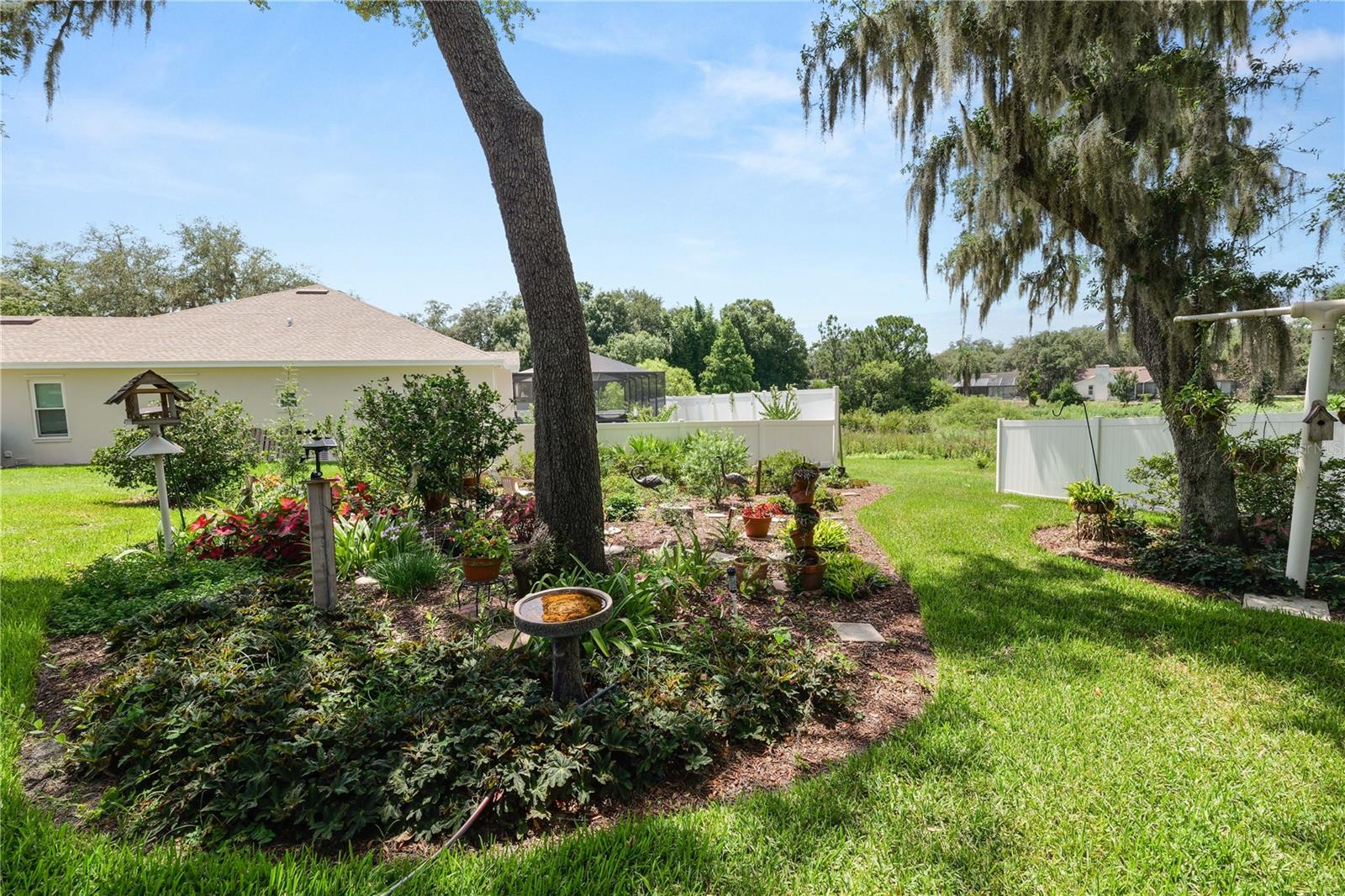 SHERWOOD LAKES - Residential