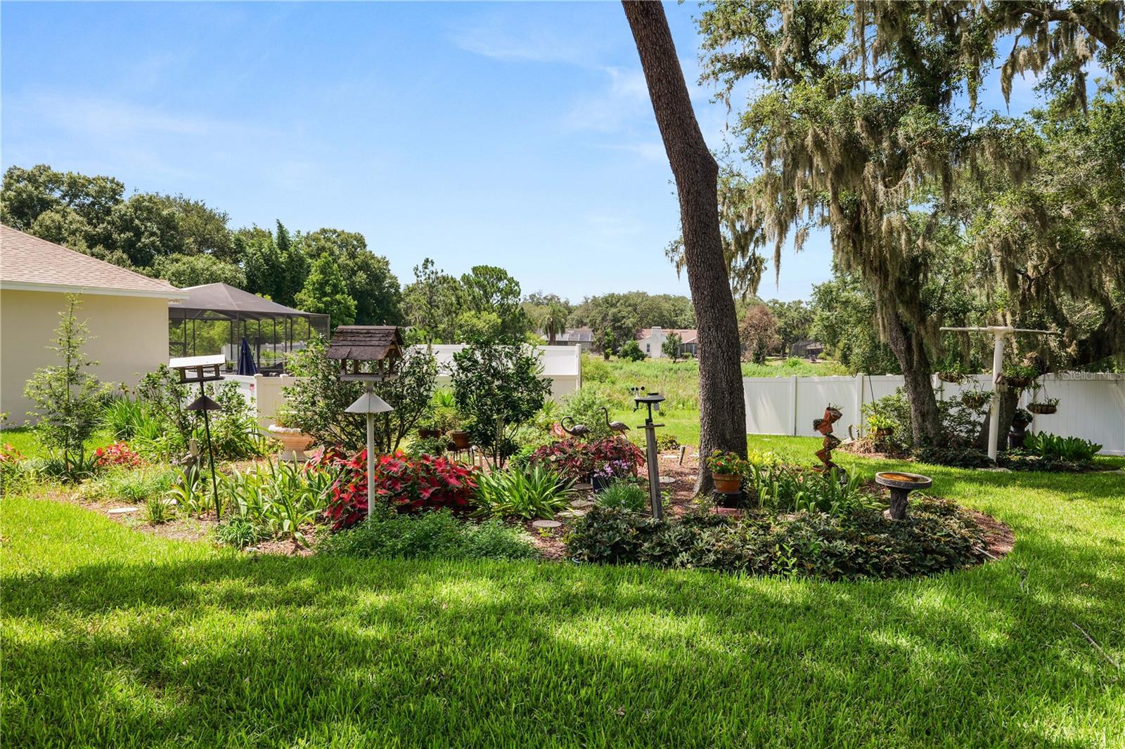 SHERWOOD LAKES - Residential