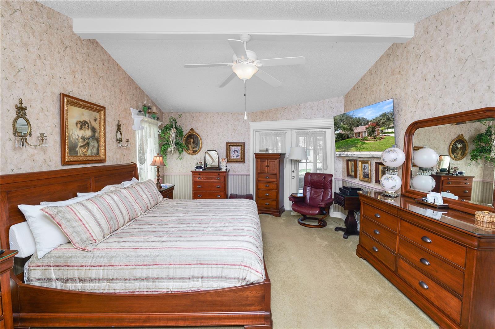 SHERWOOD LAKES - Residential
