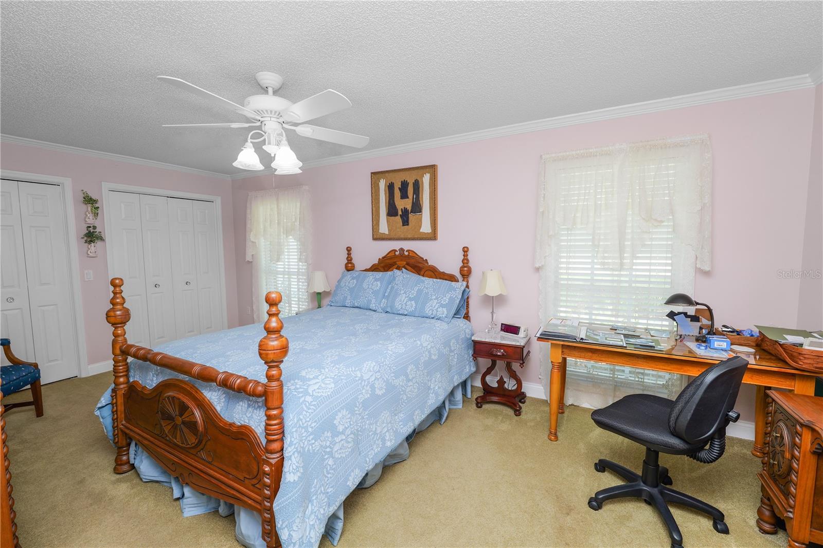 SHERWOOD LAKES - Residential