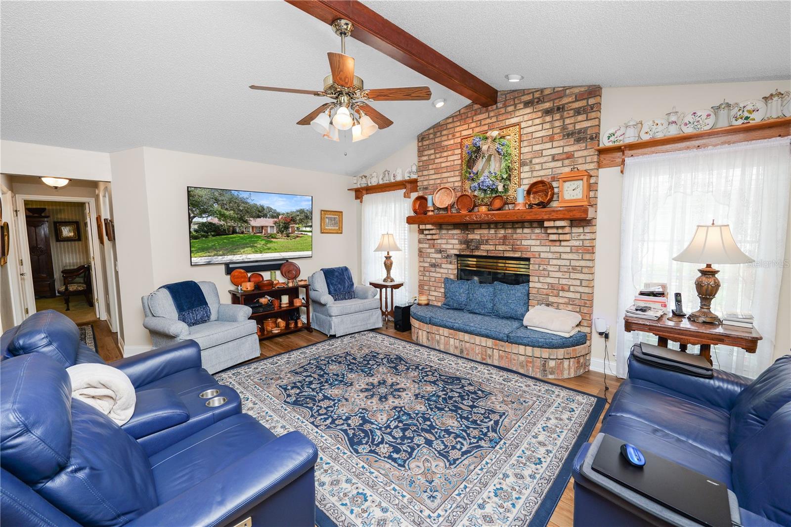 SHERWOOD LAKES - Residential