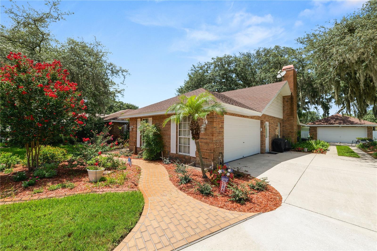 SHERWOOD LAKES - Residential