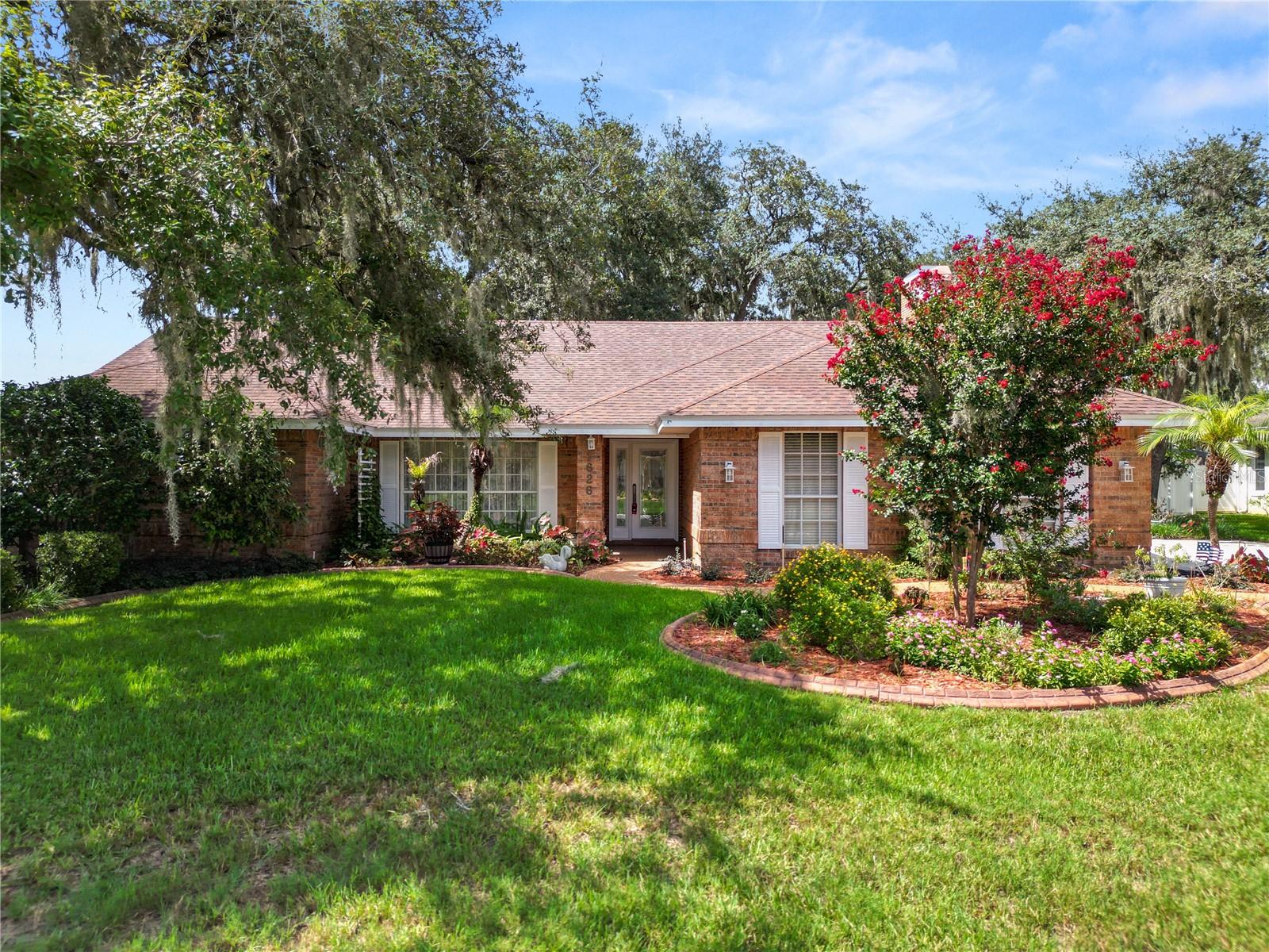 SHERWOOD LAKES - Residential