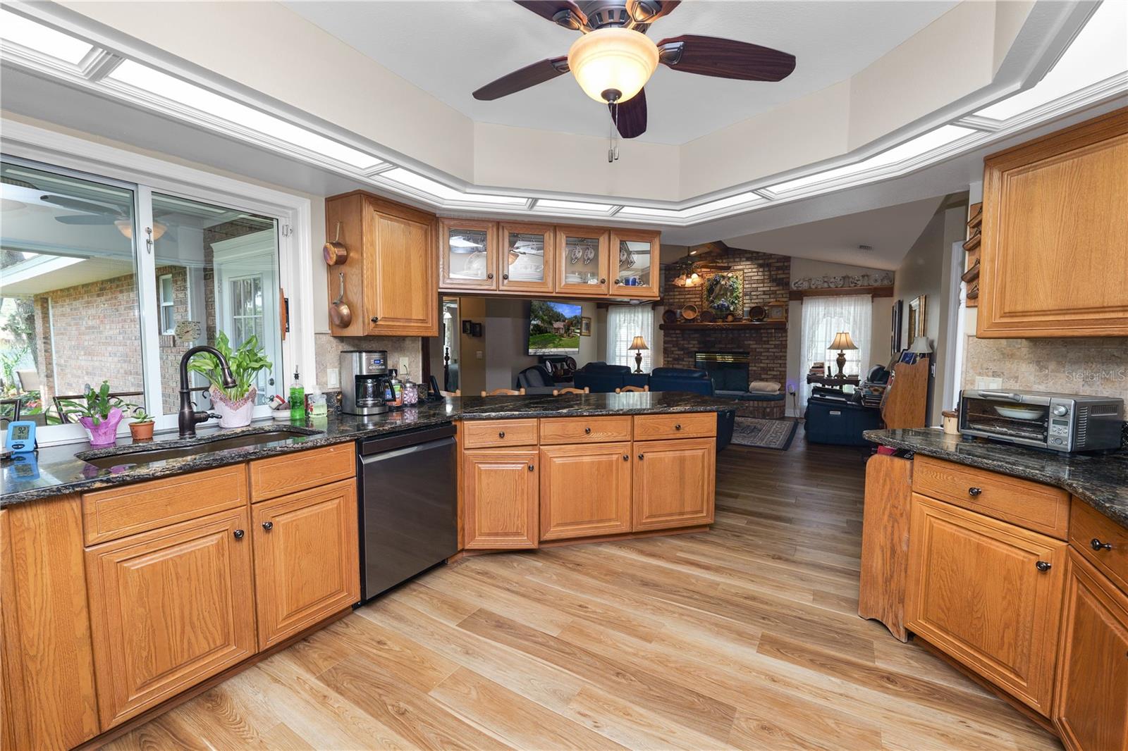 SHERWOOD LAKES - Residential
