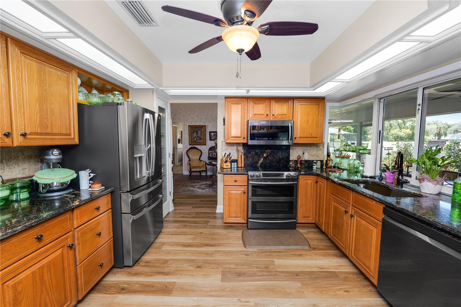 SHERWOOD LAKES - Residential