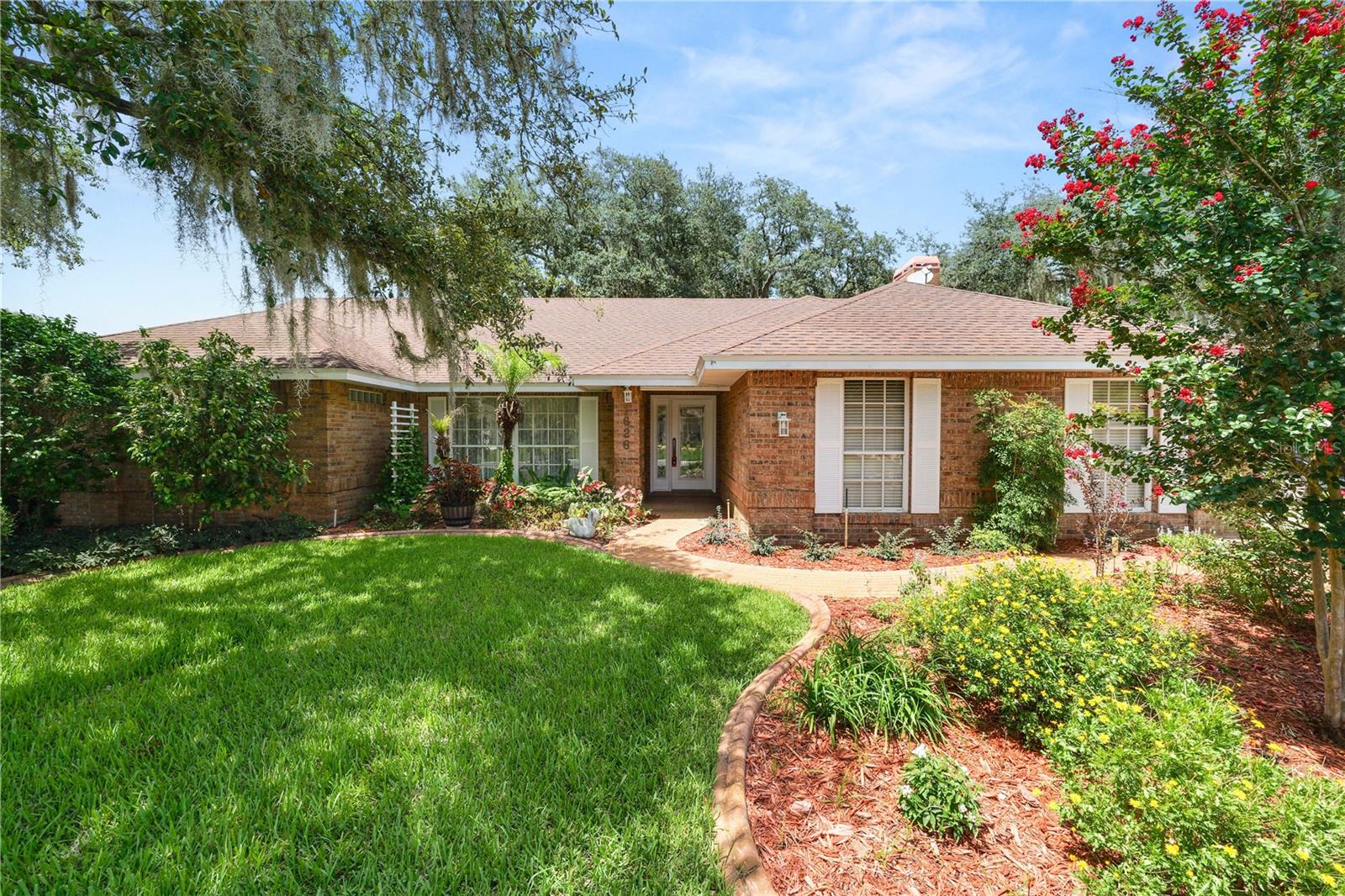 SHERWOOD LAKES - Residential