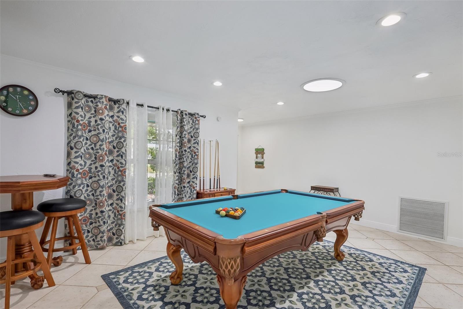 OAKHURST PARK - Residential