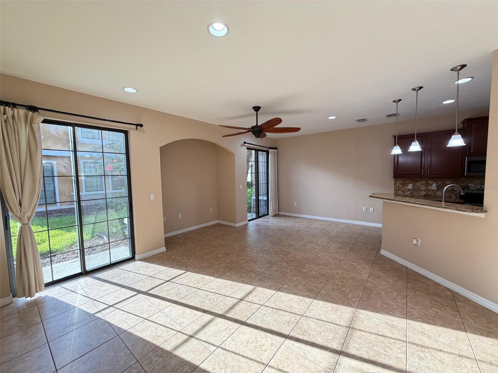 FISHHAWK RANCH PH 2 TR 1 - Residential Lease