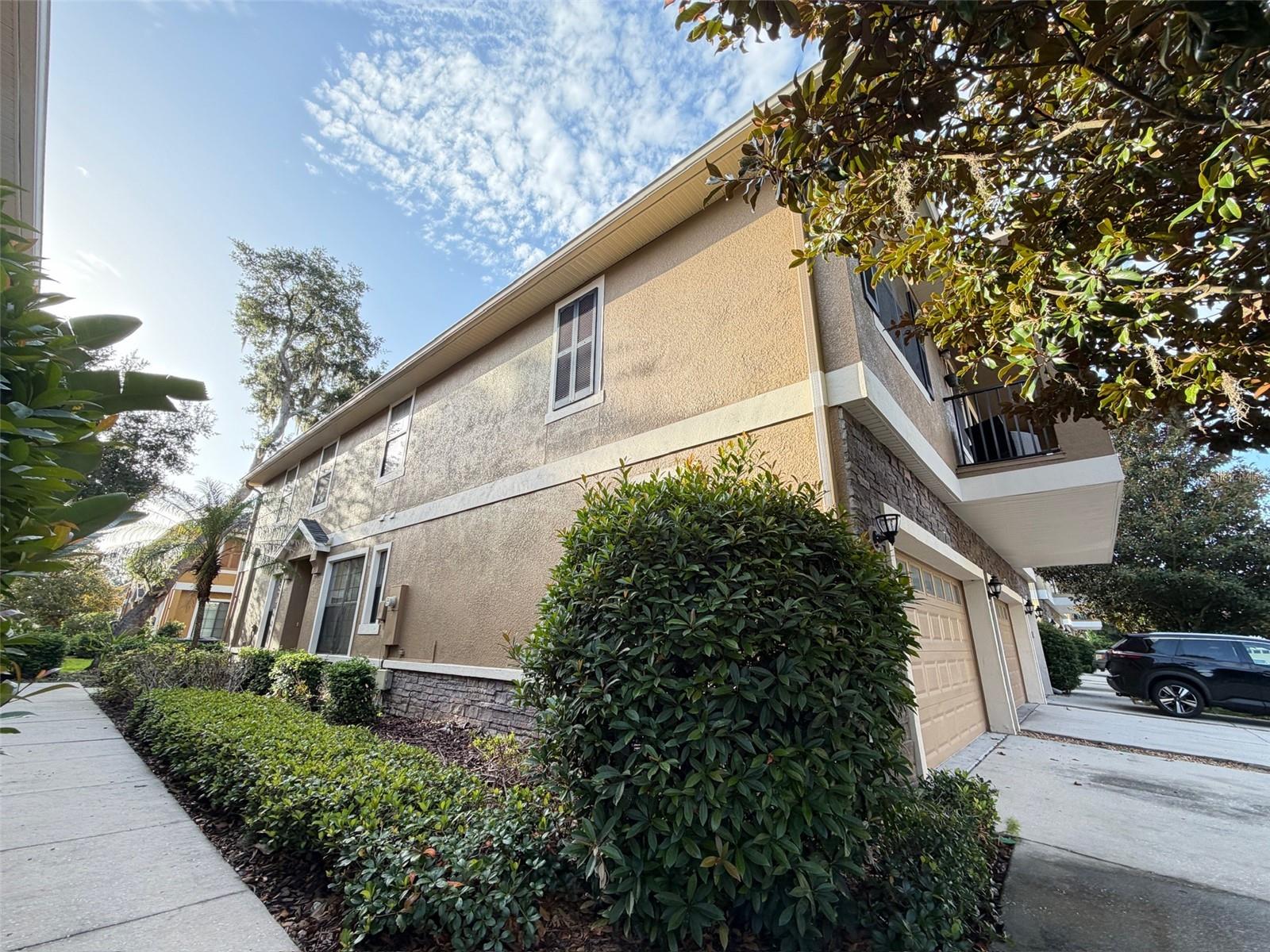 FISHHAWK RANCH PH 2 TR 1 - Residential Lease
