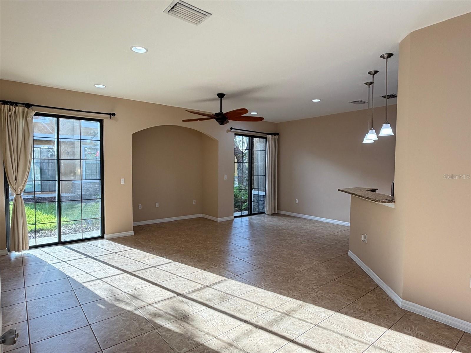 FISHHAWK RANCH PH 2 TR 1 - Residential Lease