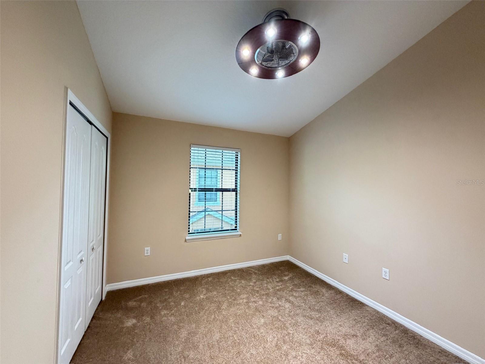 FISHHAWK RANCH PH 2 TR 1 - Residential Lease